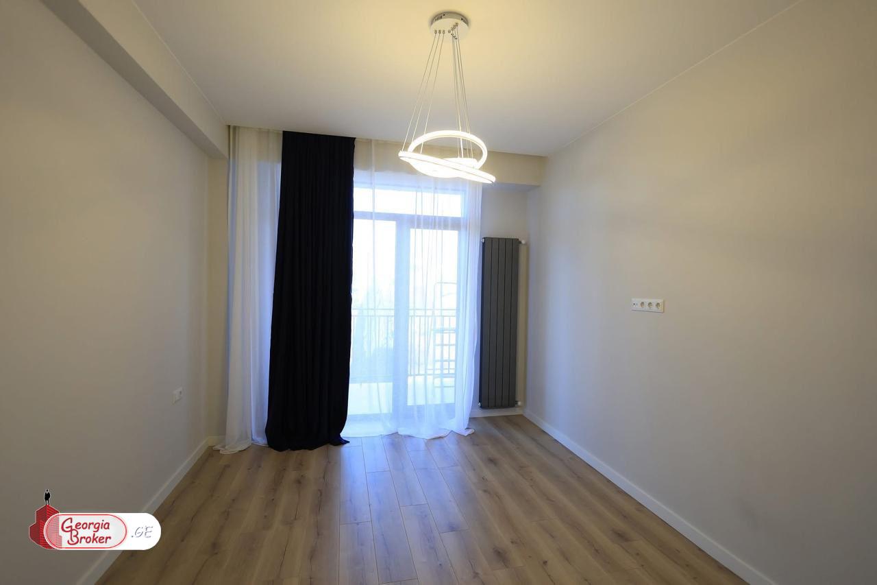 nearly repaired 5-room apartment for sale